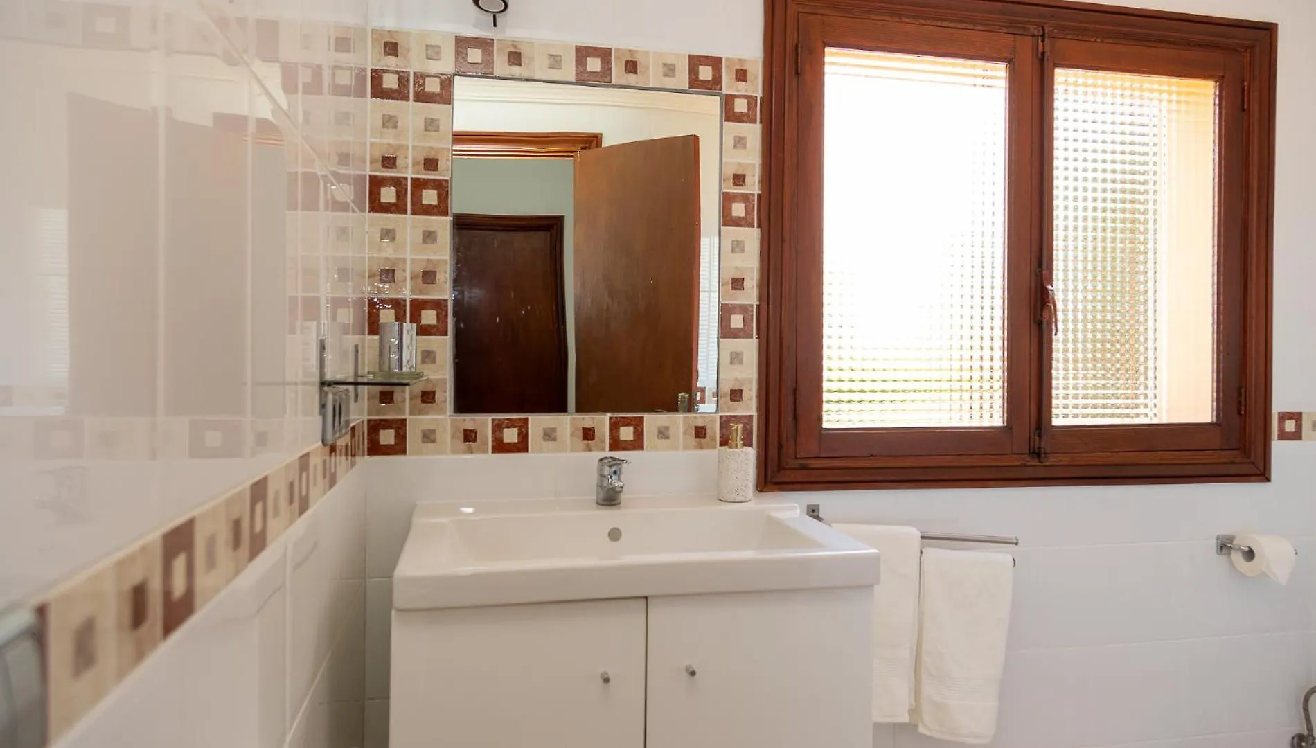 Villa Ca Na Susana. 3 Km From The Nearest Beach Urbanicacion ses palmeres 0*,